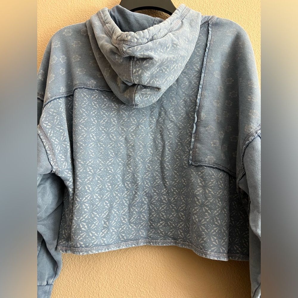 Lucky Brand Patchwork Batwing Crop Hoodie - Picture 10 of 14